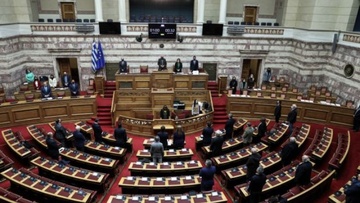 Οι πολιτικοί συσχετισμοί στην Ελλάδα είναι ρευστοί