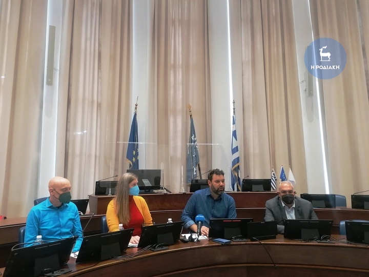 Από αριστερά, ο κ. Βασιλάκης, η κα Μιχαήλου, ο κ. Κολιάδης και ο κ. Μπάρδος