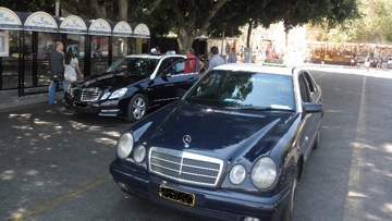 Περιορισμένο το ενδιαφέρον για τις άδειες πολυθέσιων ταξί