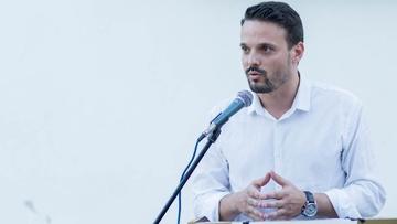 B. Καλοπήτας: Από τον Άννα στον Καϊάφα η ανέγερση του Κλειστού Γυμναστηρίου Αρχαγγέλου