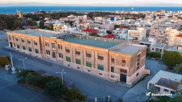 Διαμαρτυρία μαθήτριας του 1ου Γενικού Λυκείου προς τον δήμαρχο Ρόδου