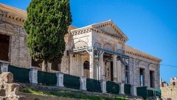 Θα αποκατασταθεί πλήρως  το νεοκλασικό σχολείο της Παλιάς Πόλης 