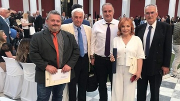 Μεγάλη τιμή για όλους η βράβευση της Ροδούλας μας