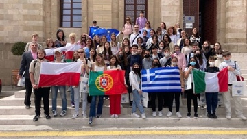 Το Καζούλλειο – 4ο Γυμνάσιο σε Πολωνία και Ιταλία