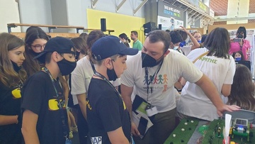 Το Δημοτικό Σχολείο Λίνδου στον πανελλήνιο διαγωνισμό εκπαιδευτικής ρομποτικής της WRO HELLAS