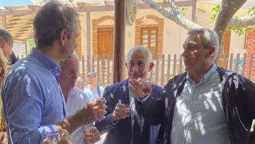 Με τον δήμαρχο του Τάρπον Σπρινγκς της Φλόριντα, συναντήθηκε ο πρωθυπουργός