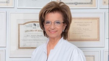 Δρ. Λυδία Ιωαννίδου-Μουζάκα: «Οι γυναίκες να μην καταπίνουν τις στεναχώριες τους»!