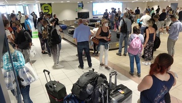 670 τσάρτερ προσγειώθηκαν στη Ρόδο την τελευταία  εβδομάδα -127 διεθνείς πτήσεις την Κυριακή