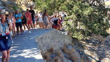 Δ. Σαλαχούρης: Αλωνίζουν ανενόχλητοι οι παράνομοι ξεναγοί στην περιοχή μας