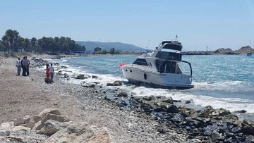 Απολογούνται αύριο τρία άτομα για την απόβαση μεταναστών στις Φάνες
