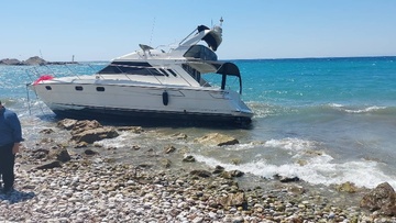 Του έκαναν ωτοστόπ και τους μετέφερε, ισχυρίζεται ο 65χρονος για τους μετανάστες