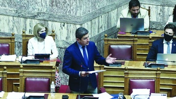 Επιμένει στα… δικά του  απ’ ό,τι φαίνεται ο Αυγενάκης