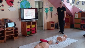 Το προσωπικό του παιδικού σταθμού Μοσχοβή, εκπαιδεύτηκε στη Βασική Υποστήριξη της ζωής