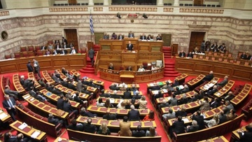 Βουλή: Με ενός λεπτού σιγή τίμησε η Ολομέλεια τη μνήμη του βουλευτή Δωδεκανήσου του ΣΥΡΙΖΑ Νεκτάριου Σαντορινιού