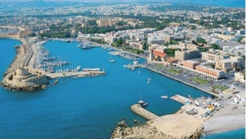Μια υδροφόρα δεν φέρνει την άνοιξη στη Ρόδο!