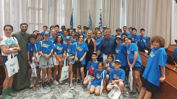 Ξενάγηση μαθητών από τη Γεωργία στο Δημαρχιακό Μέγαρο