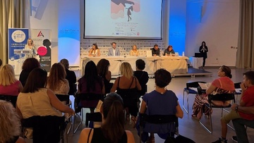 Με αθρόα συμμετοχή κόσμου η εκδήλωση στη μνήμη της Ντόρας Ζαχαριά