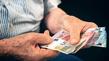 Συνταξιούχοι: Πώς θα μοιραστούν 1,2 δισ. ευρώ