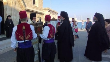 Οι «προσφυγοπούλες» Παναγιές της Σύμης στον Ιερό Ναό Ευαγγελισμού Ρόδου