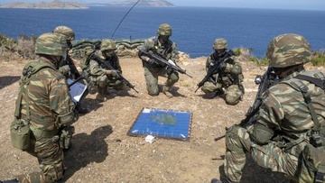 ΜΚΟ για τους πρόσφυγες καταγγέλλει  την Ελλάδα για τη στρατιωτικοποίηση των νησιών