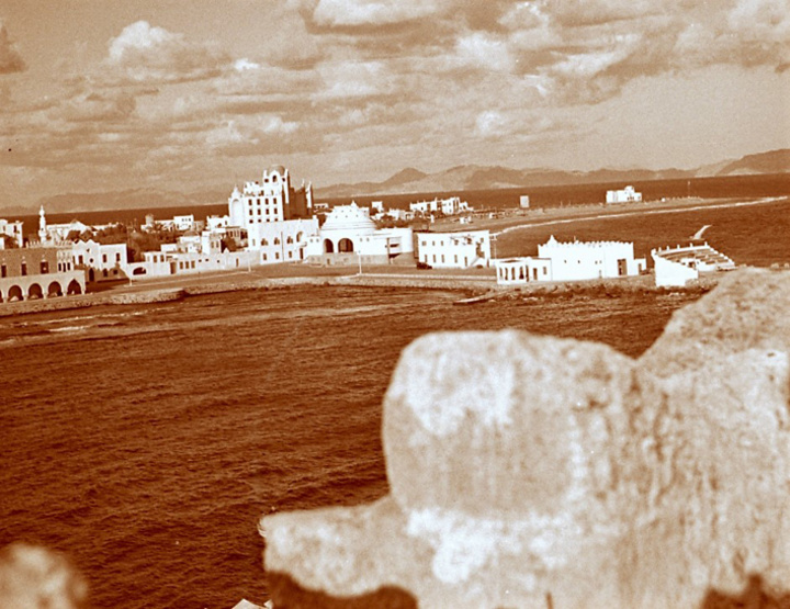 Μέσα Μεσοπολέμου, η νέα πόλη της Ρόδου