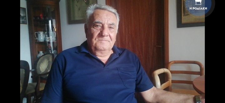 O πρόεδρος της κοινότητας Στάθης Κώστας