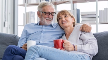 Κοινωνική απομόνωση: Πώς συνδέεται με τον κίνδυνο άνοιας