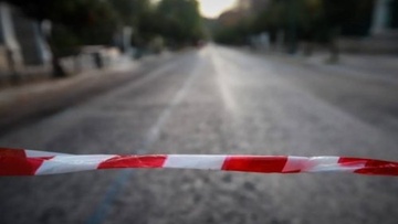 Kοπή ξερού δέντρου στην οδό Βορείου Ηπείρου την Τετάρτη 