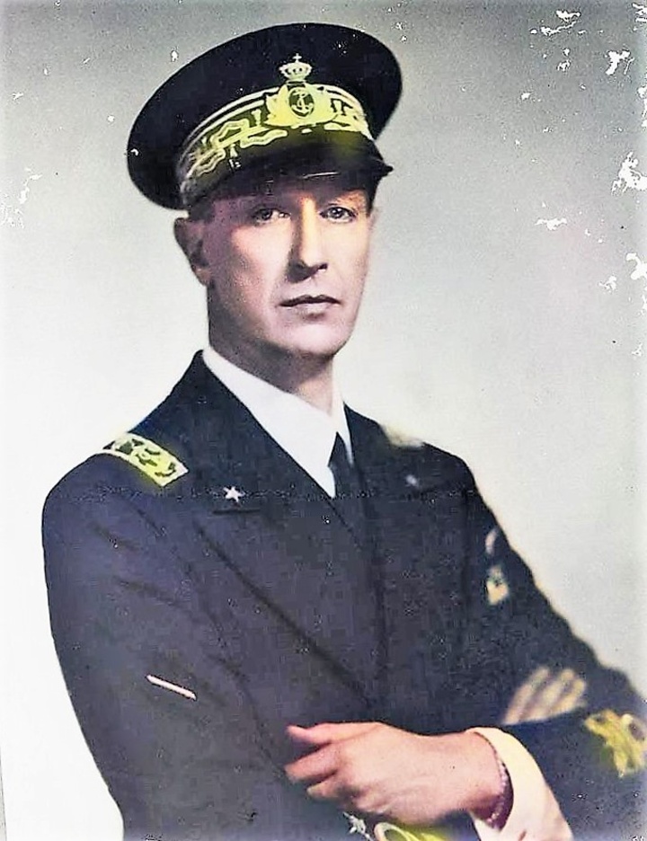 Duca di Spoleto Aimone (9 marzo 1900-29 gennaio 1948), Kos, nel 1939, Vice-Ammiraglio della Regia Marina Italiana.  Nello stesso anno sposò la principessa Irene Glixburg, figlia di Costantino I di Grecia