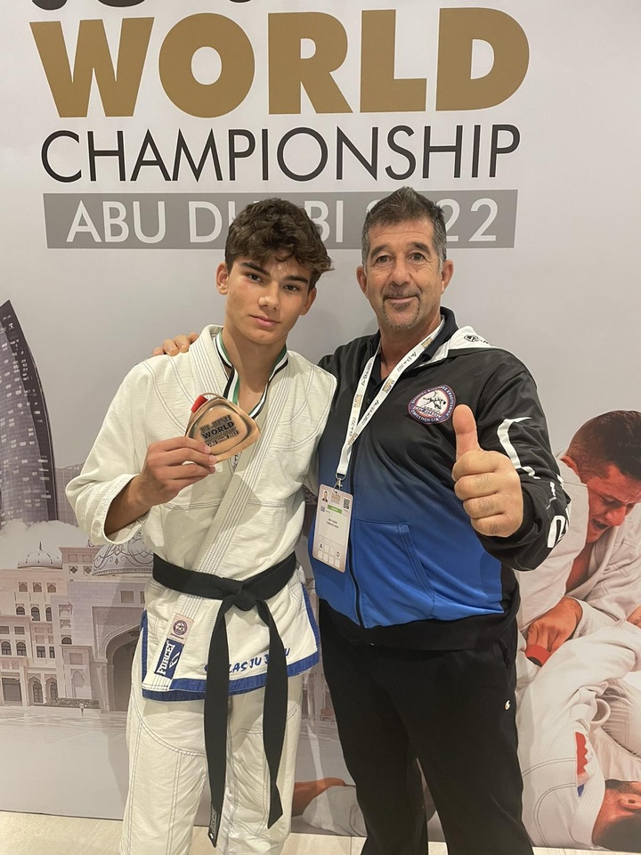 Ο Γιώργος Γεωργακόπουλος με τον προπονητή του Μίλτο Τσιριγωτάκη