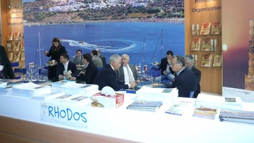Πολυπληθής αντιπροσωπεία της Ρόδου συμμετέχει στην έκθεση τουρισμού του Λονδίνου