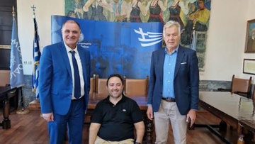 Συνάντηση Στράτου Καρίκη και Γιώργου Τριάντου με τον Πρόεδρο της Ελληνικής Παραολυμπιακής Επιτροπής Γιώργο Καπελλάκη