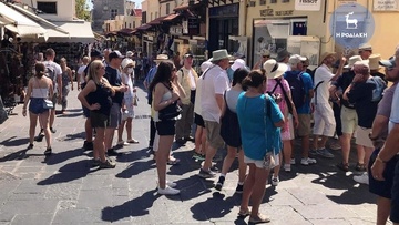 Την ικανοποίησή τους εκφράζουν οι ξεναγοί για την αναδιατύπωση στο νέο τουριστικό νομοσχέδιο που αφορά το επάγγελμά τους