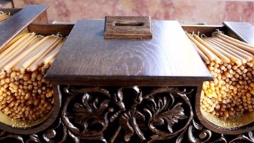 Άδειασαν το παγκάρι της εκκλησίας δύο Ρομά