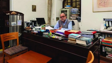 Συνταξιοδοτήθηκε ο διευθυντής της δημόσιας Βιβλιοθήκης Ρόδου κ. Αντώνης Αγγελής