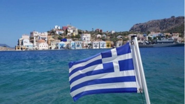 Ελληνικός τουρισμός: «Σημαδεύει» τα 20 δισ. ευρώ έσοδα το 2023