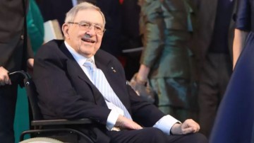 Έφυγε από τη ζωή ο τέως βασιλιάς Κωνσταντίνος
