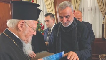 Συνάντηση του φωτογράφου Νίκου Κασσέρη με  τον Οικουμενικό Πατριάρχη