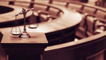 Σε φυλάκιση 7 ετών καταδικάστηκε Γάλλος για «διευκόλυνση» μεταναστών
