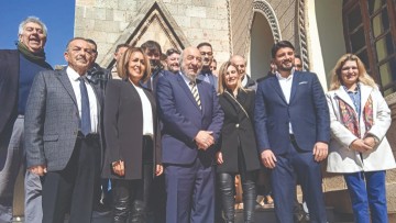 «Έφοδος» του ΠΑΣΟΚ στην Περιφέρεια