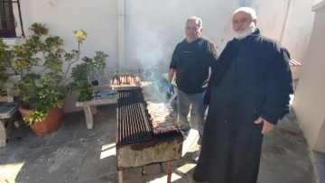 Φαγητό, γλέντι και διασκέδαση στον Άγιο Παντελεήμονα