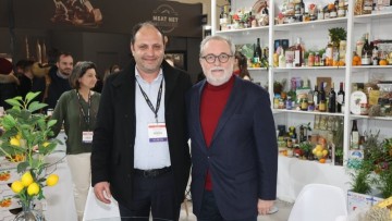 Το «Ελληνικό Πρωινό» υπέγραψε Τοπικό Σύμφωνο Πρότυπου Πρωινού με Χίο, Κάρπαθο και Κάσο