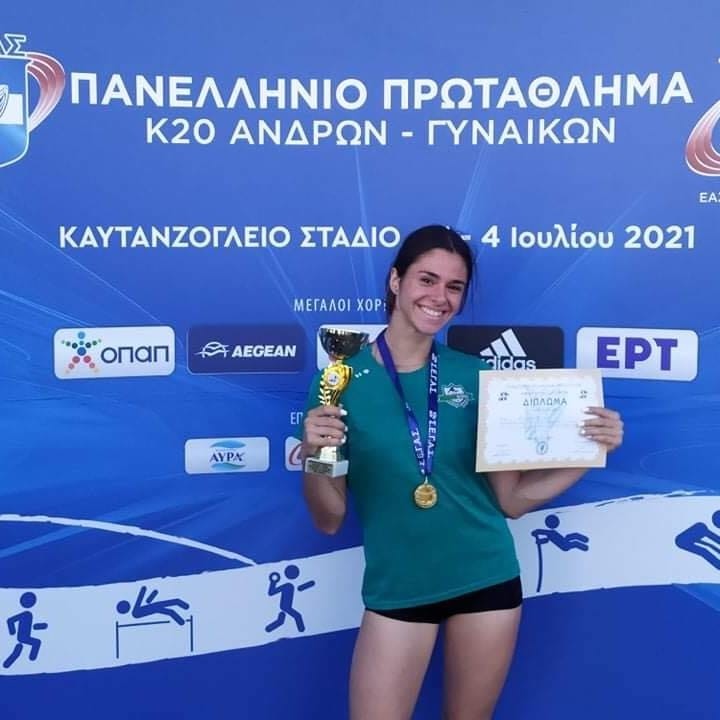 Για μια επίδοση καλή συνδυασμένη με μετάλλιο αγωνίζεται η Χαβά Ντελίου (Ροδιονίκες) στα 60μ. μ’ εμπόδια. 