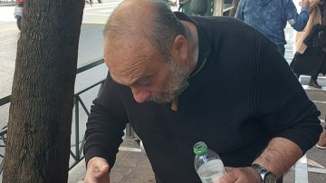 Θ. Σταμούλης: «Αντί για επίδομα μας έδωσαν δακρυγόνα!»