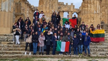 Το Γυμνάσιο-Λύκειο Χάλκης στη Σικελία