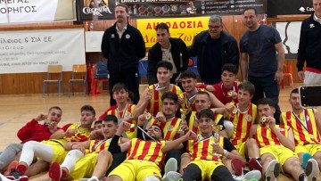 Σε πελάγη ευτυχίας οι έφηβοι του Ιάλυσου