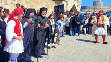 Την αναπαράσταση της κήρυξης της Επανάστασης του 1821, πραγματοποίησε ο Πολιτιστικός Σύλλογος Παστίδας «Καμάρι» στη Ρόδο