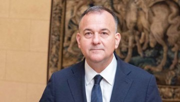Γιάννης Παππάς: «Καλή Ανάσταση!  Ας κρατήσουμε ζωντανό το Φως της Αλήθειας»