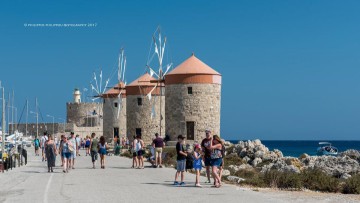 Σε τροχιά ανόδου τα έσοδα από τον τουρισμό