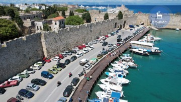 Επιπλέον πτήσεις και δωμάτια στη Ρόδο τον Νοέμβριο του 2024 από τη Jet2.com